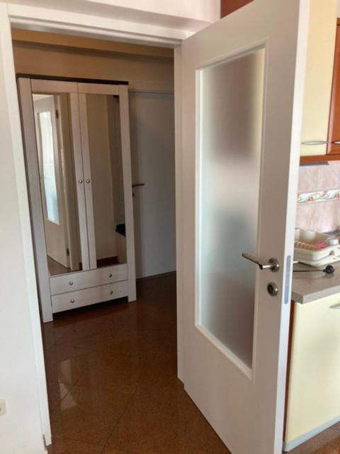 Apartment Nevena 奥米什 外观 照片