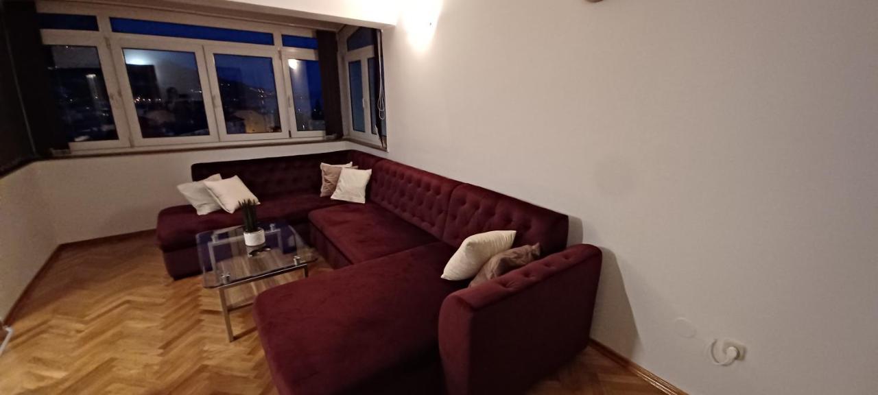 Apartment Nevena 奥米什 外观 照片