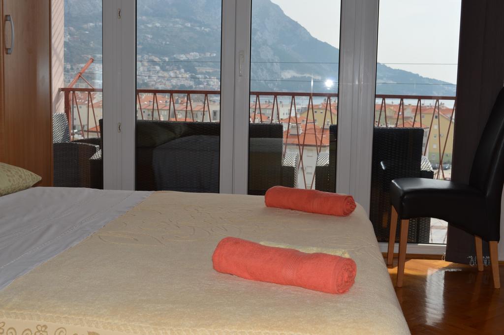 Apartment Nevena 奥米什 客房 照片