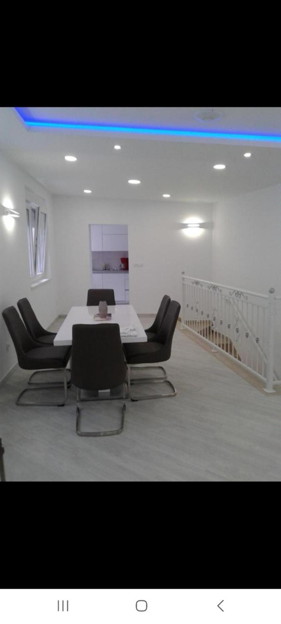 Apartment Nevena 奥米什 外观 照片