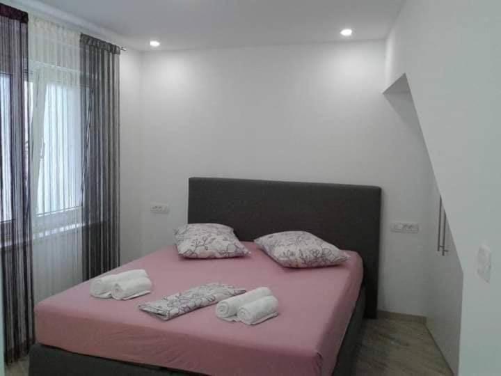 Apartment Nevena 奥米什 外观 照片